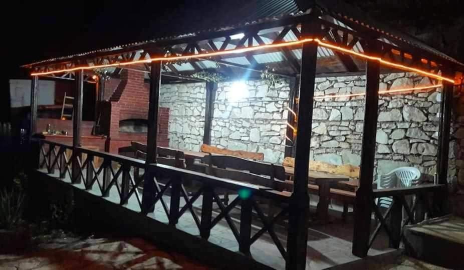 Green Garden Կանաչ Այգի イジェヴァン エクステリア 写真